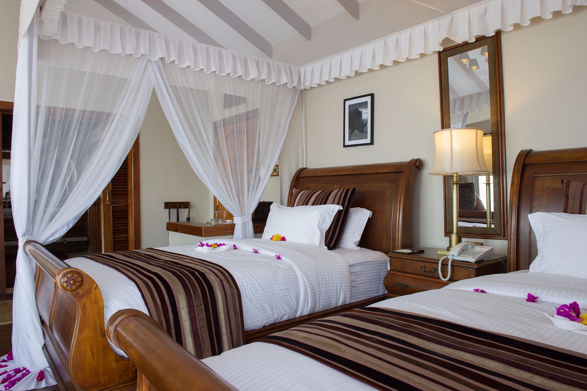 luxury lodge in karatu